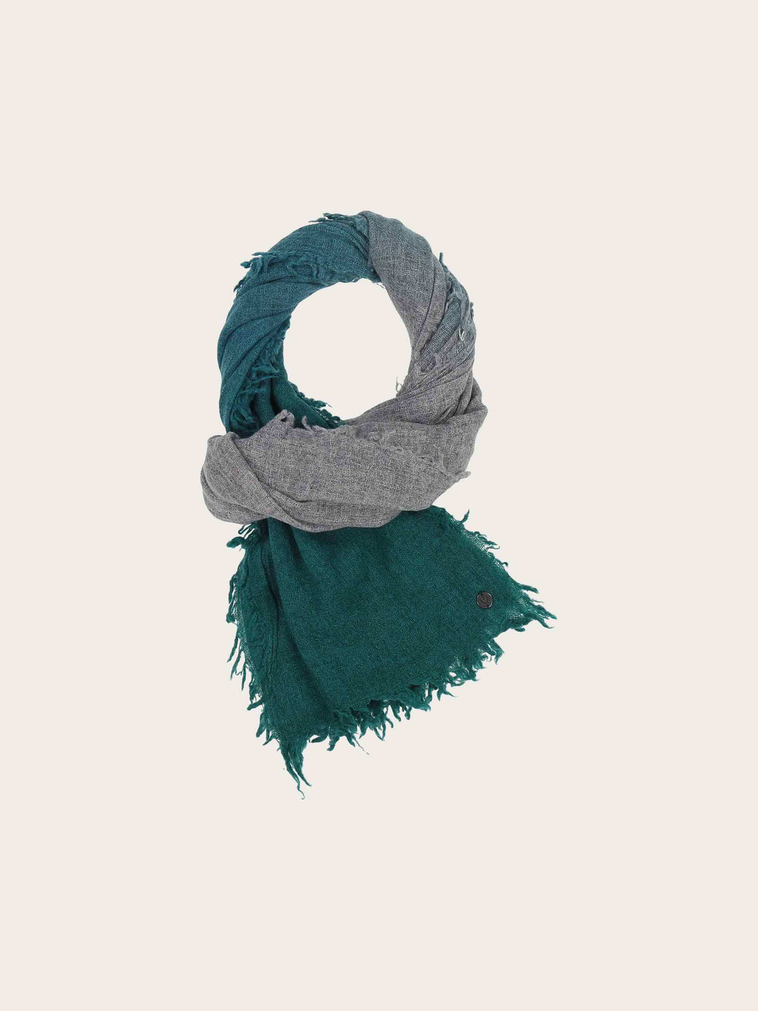 Wollschal im Ombré-Design