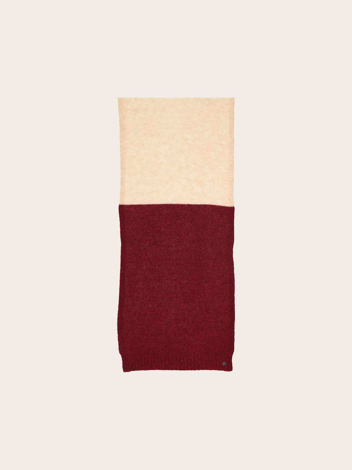 Gestrickter Schal mit Blockstreifen