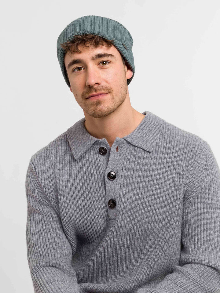 Einfarbige bugatti Beanie mit Signature-Flag