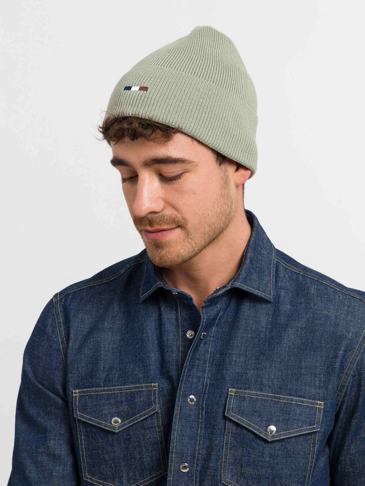 Einfarbige Beanie mit gestickter bugatti-Flag