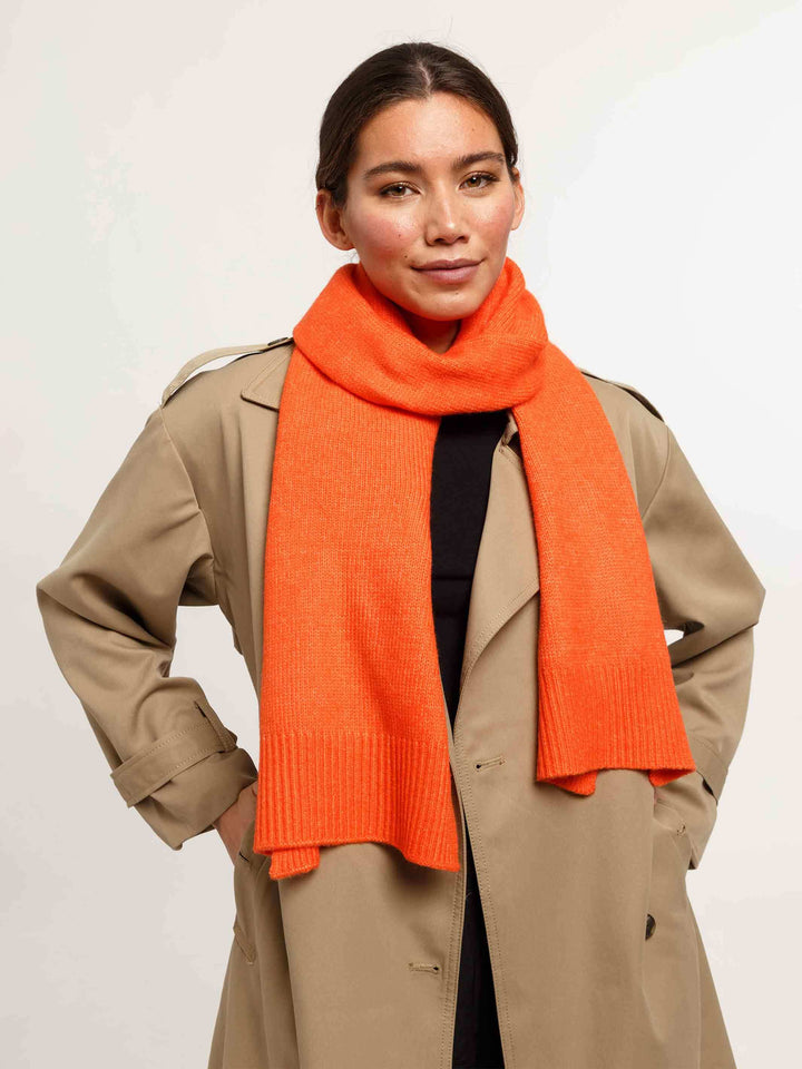 Strickschal in Wollmischung