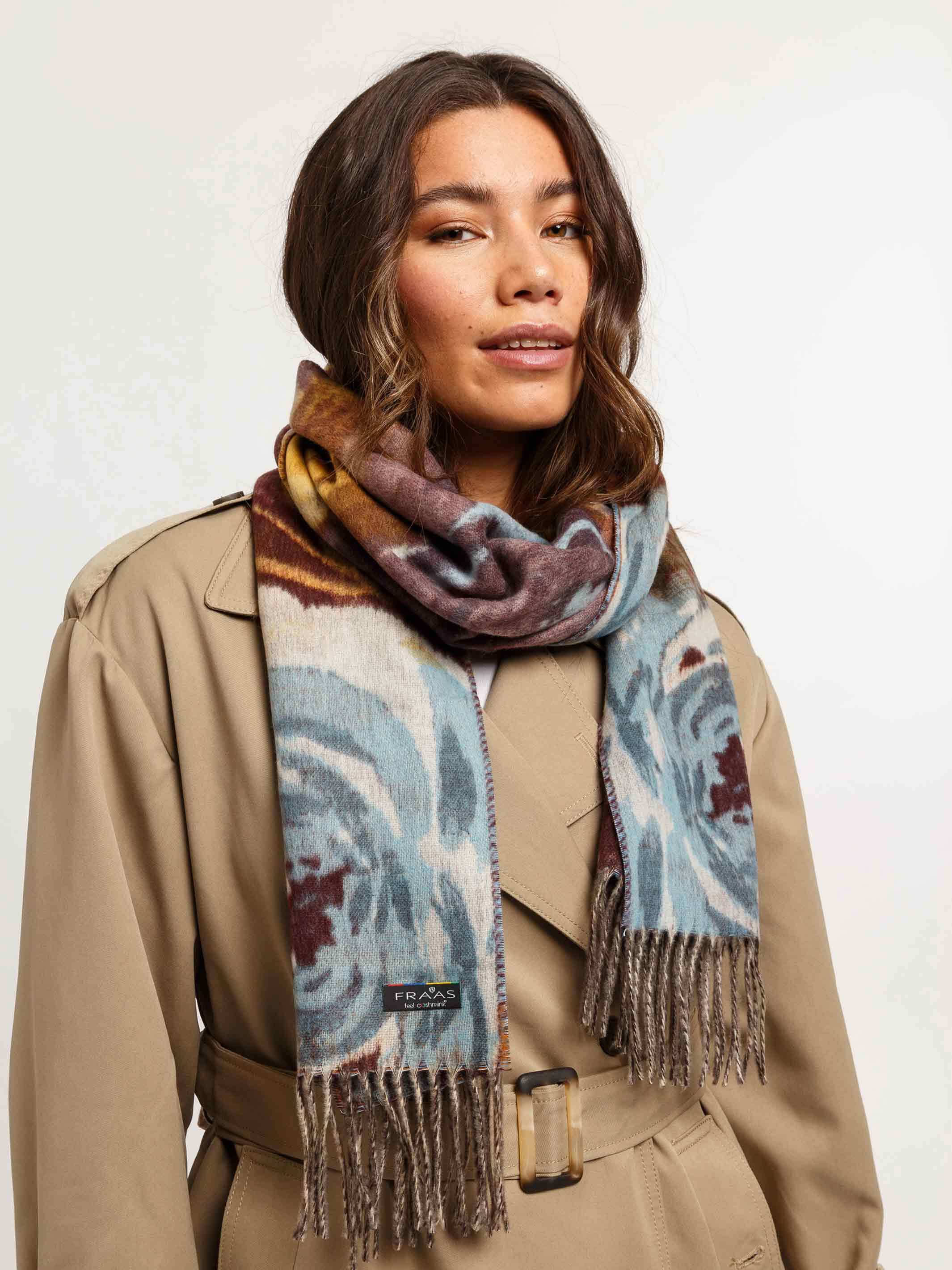 かずま MASU FUR PRINT SILK SCARF MASUのスカーフ。 | IDIOME homme.