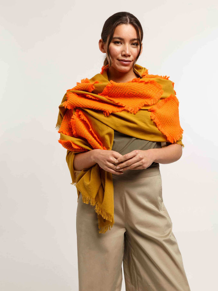 Sustainability Edition - Fil Coupé Stola mit geometrischem Muster