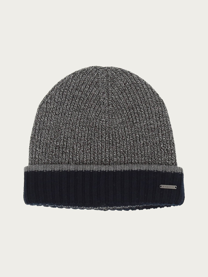 Hochwertige Beanie mit bugatti-Label