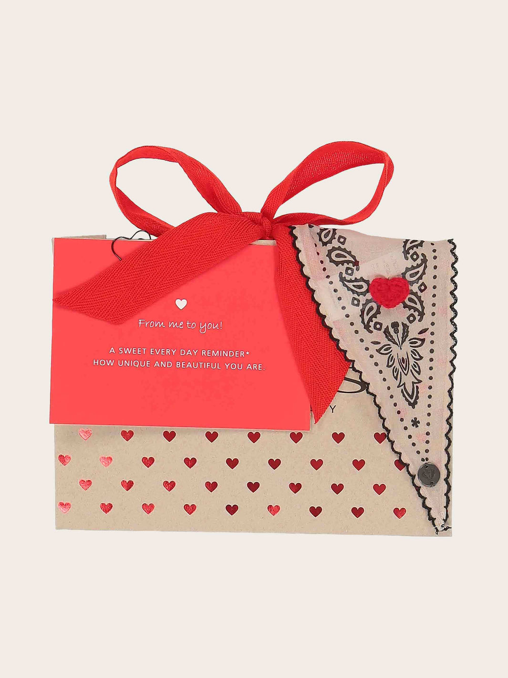 Geschenkset Halstuch mit Paisley-Design und Herzen, Geschenktasche und Grußkarte