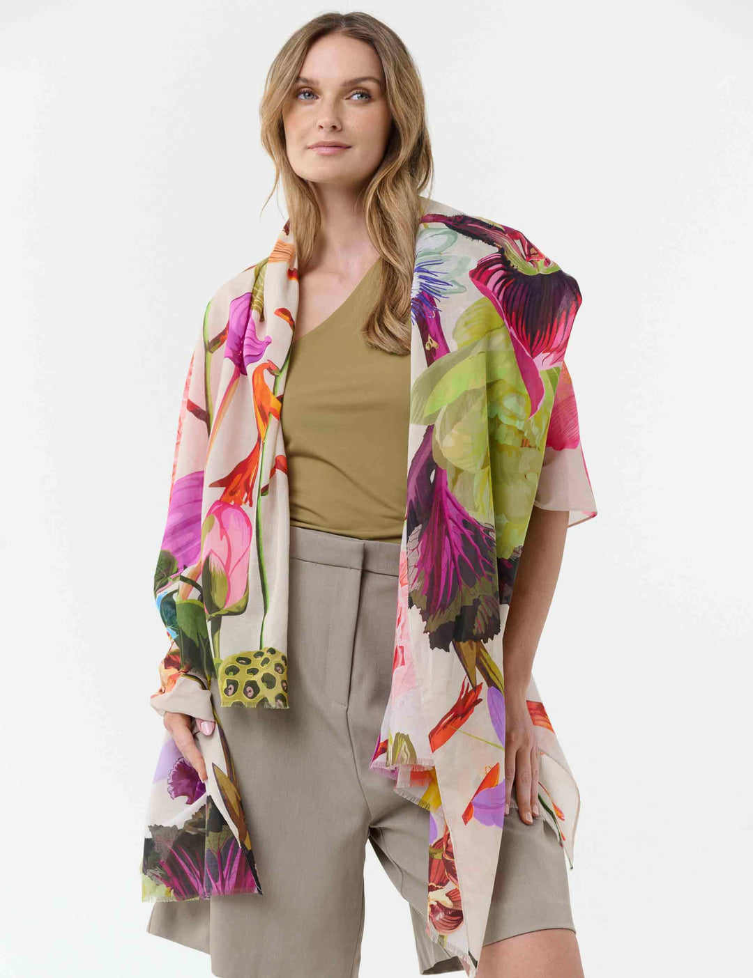 XL-Schal mit Blumen-Design - vielseitig tragbar