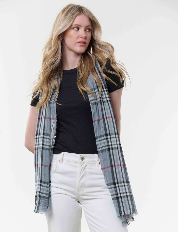Leichter Schal mit FRAAS Plaid Karo in Krepp-Optik