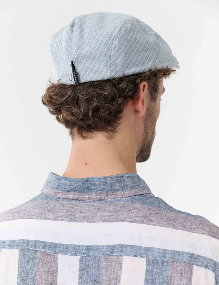 Bugatti Flatcap mit Nadelstreifen-Design