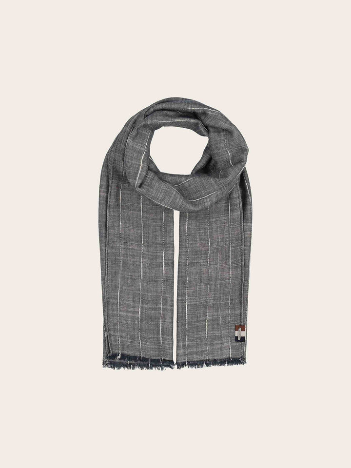 Lässiger bugatti Sommerschal mit Nadelstreifen-Design