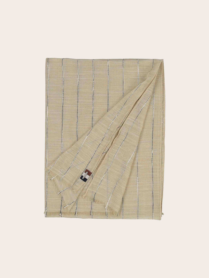 Lässiger bugatti Sommerschal mit Nadelstreifen-Design