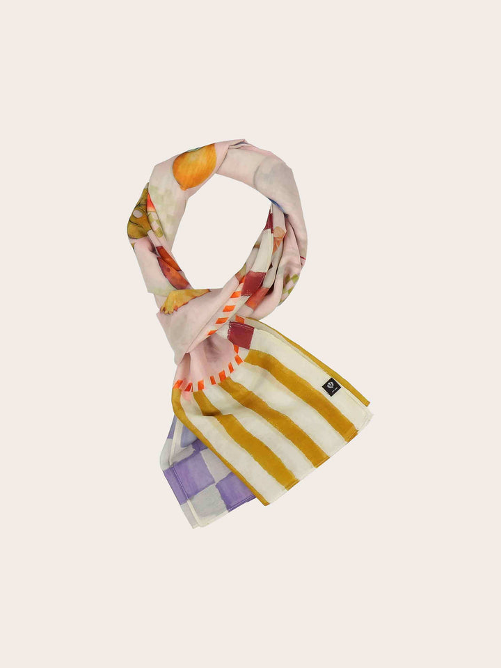 Schal mit Urlaubs-Motiven in Seidenmischung