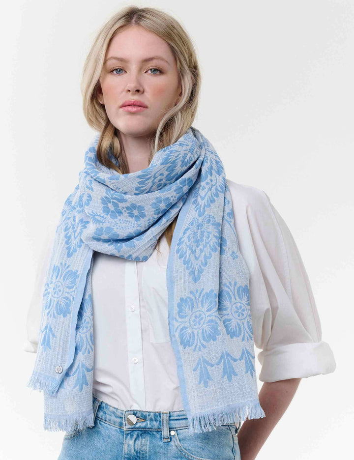 Sustainability Edition - Schal mit floralem Damastmuster