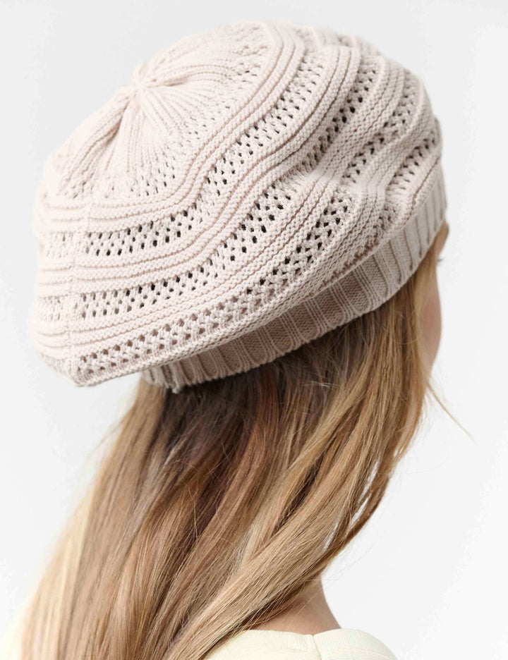 Loevenich Béret mit süßem Loch-Muster