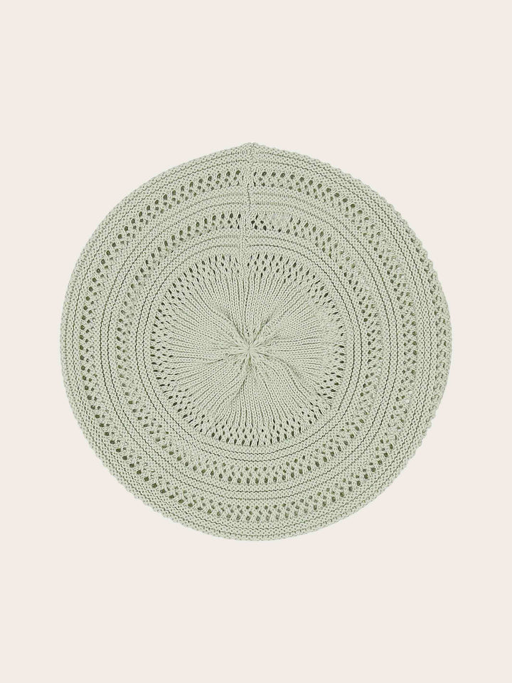 Loevenich Béret mit süßem Loch-Muster