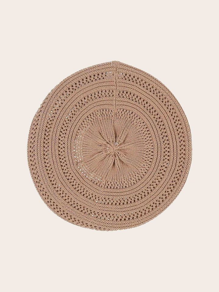 Loevenich Béret mit süßem Loch-Muster