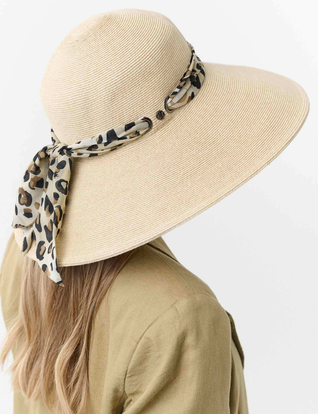 Großer Loevenich Glockenhut mit Leo-Hutband