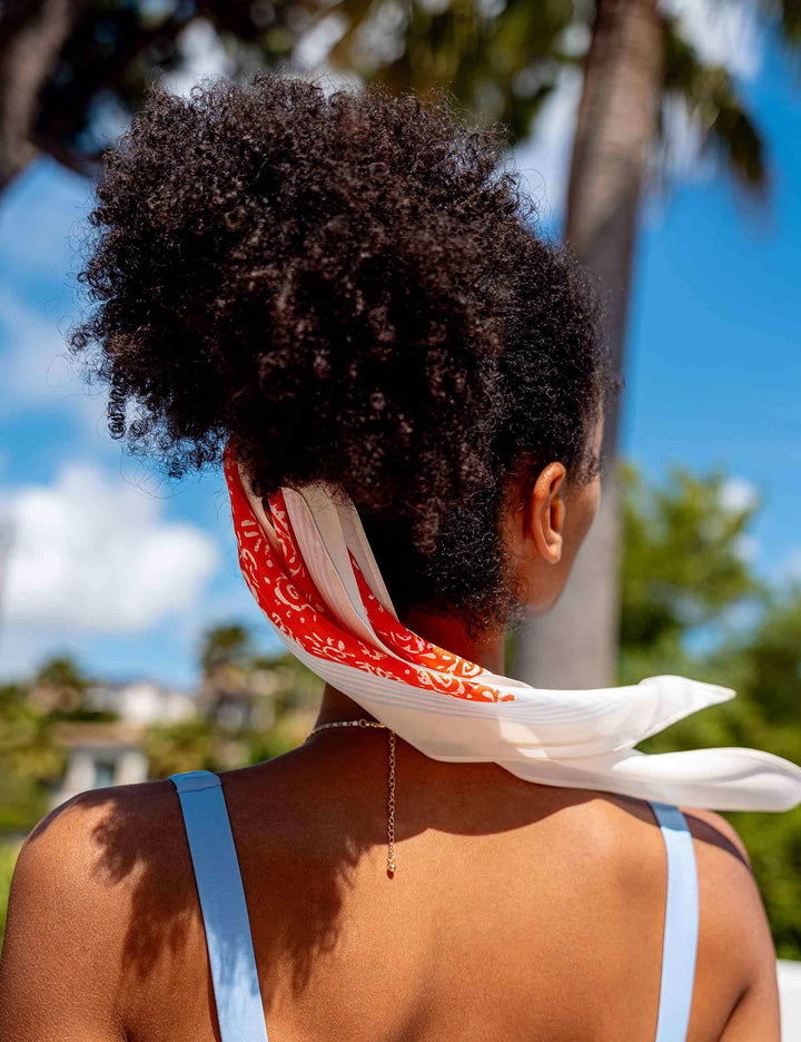 Diamond Shape Seidentuch mit Paisley-Design